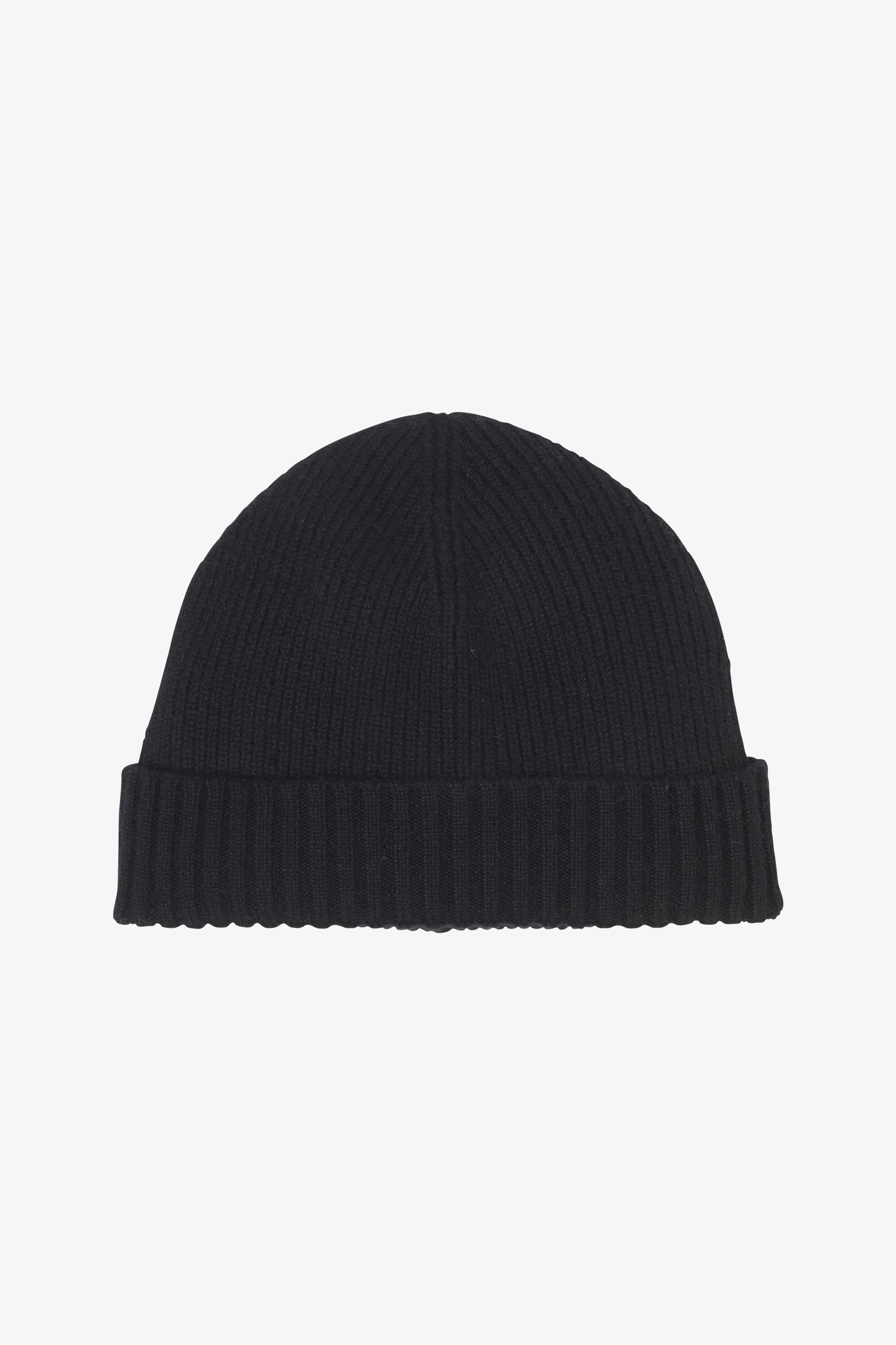 Cashmere hat in black // MM.LaFleur
