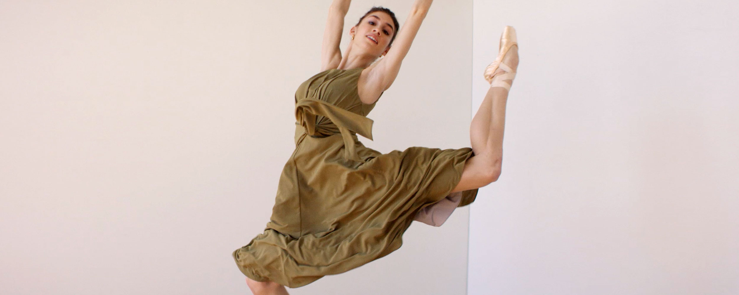 Ballet Dancers Test-drive Our Summer Collection