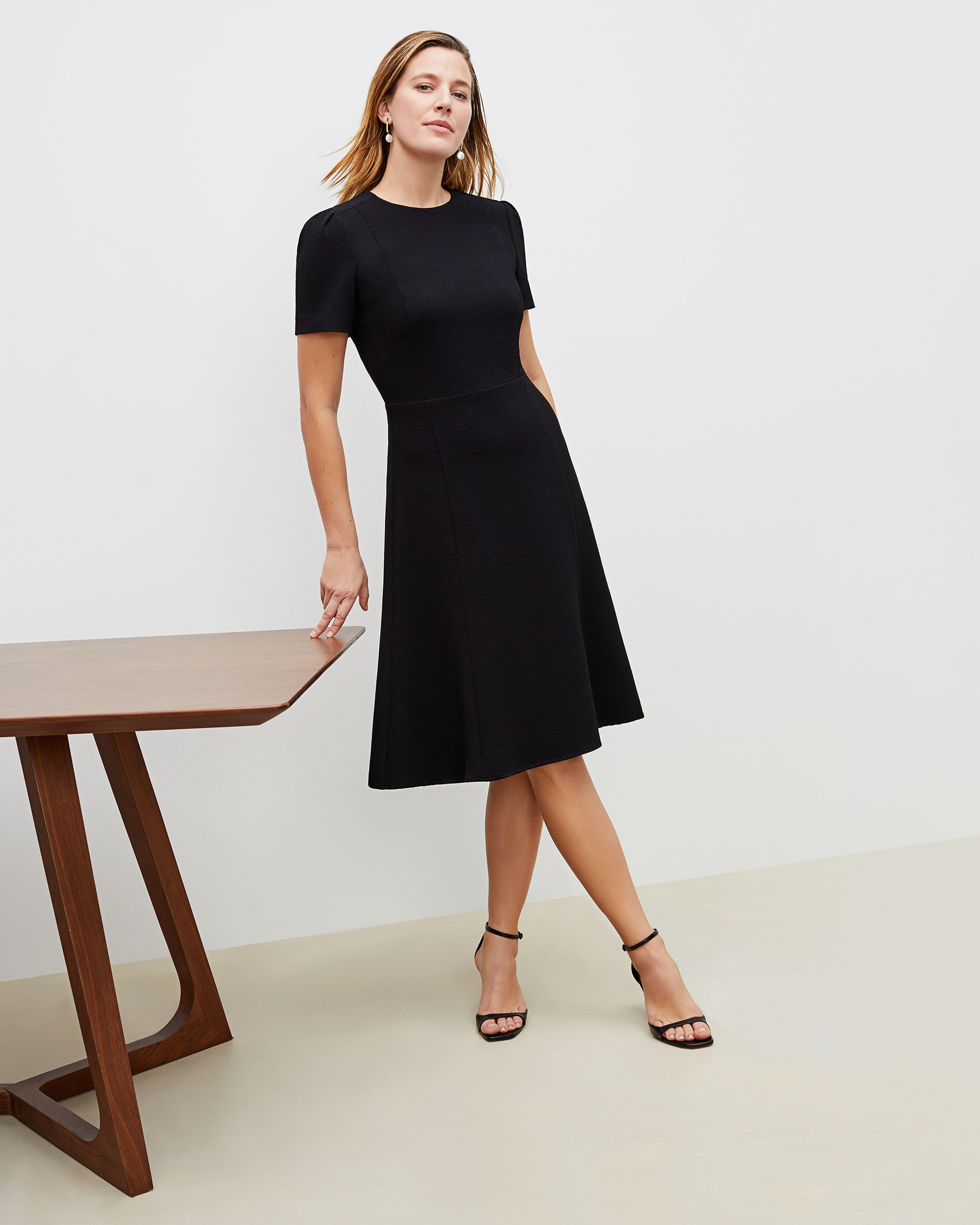 5 Dresses, 5 Summer Scenarios - mDash