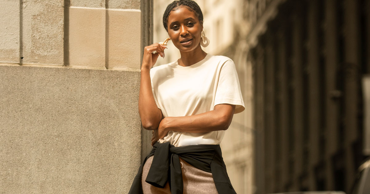 How to Layer T-Shirts Like a Professional Stylist