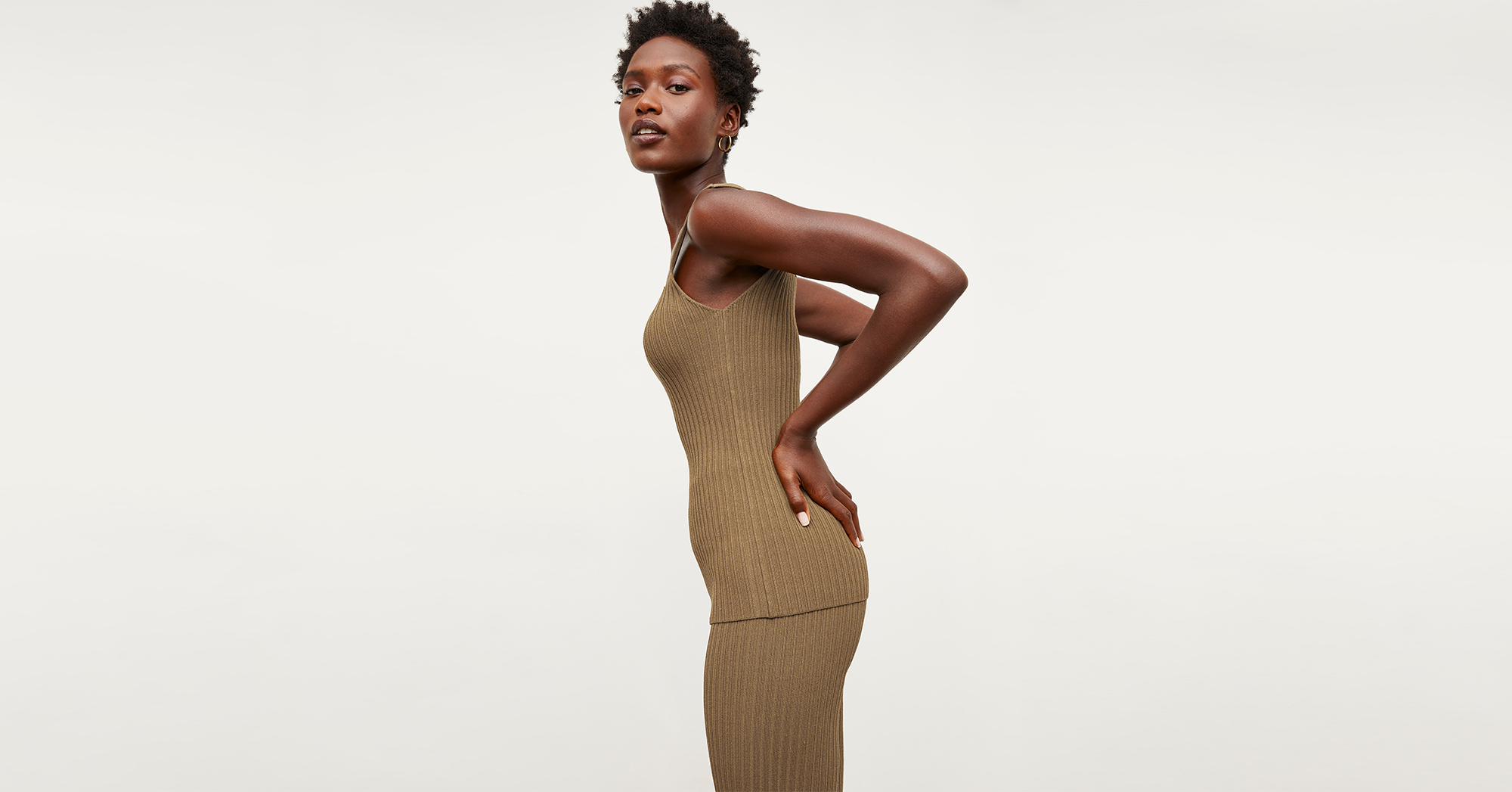 6 Stretchy Knit Outfits to Wear on Repeat This Summer