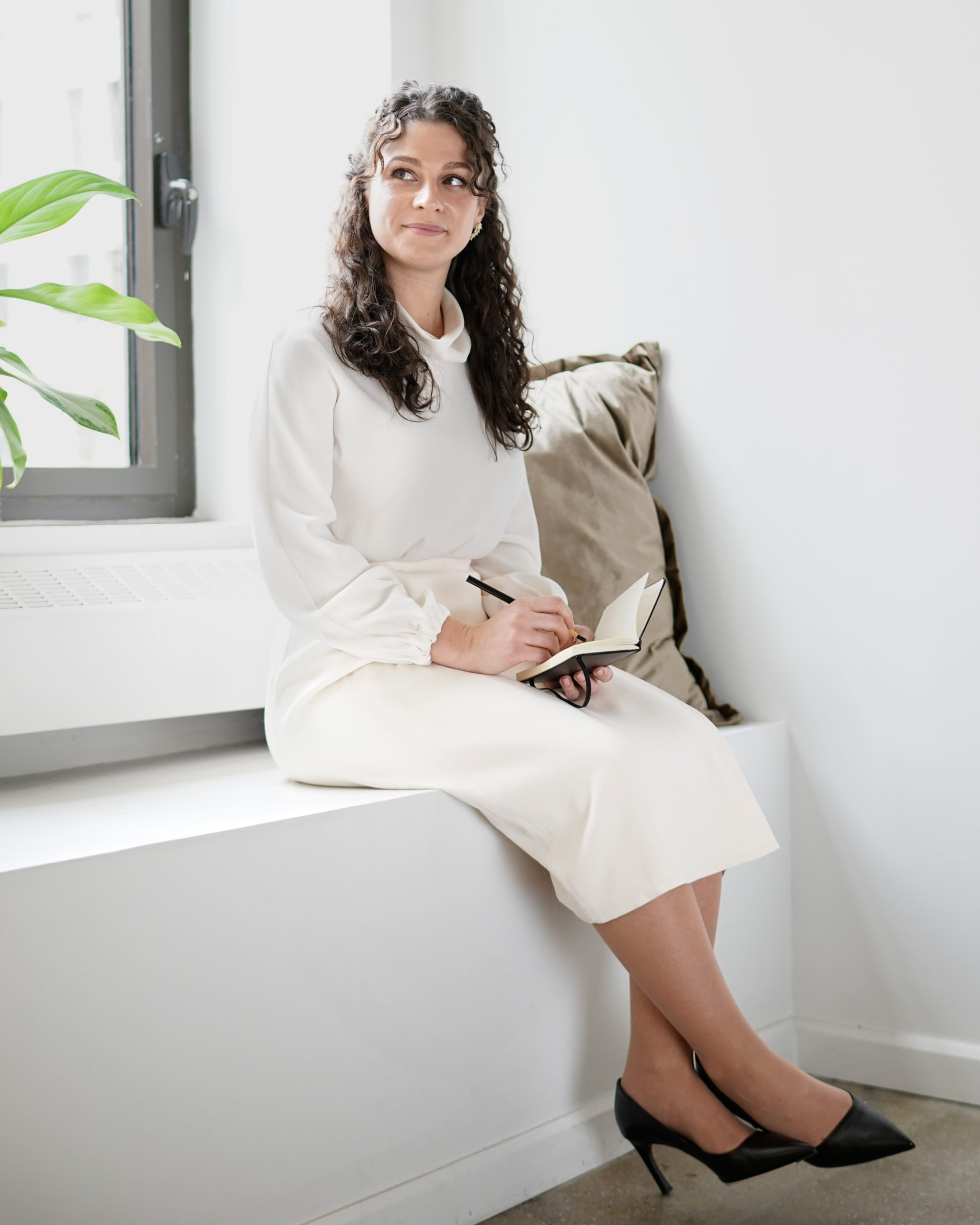 Wearing Tights at Work The Ultimate M.M. Guide