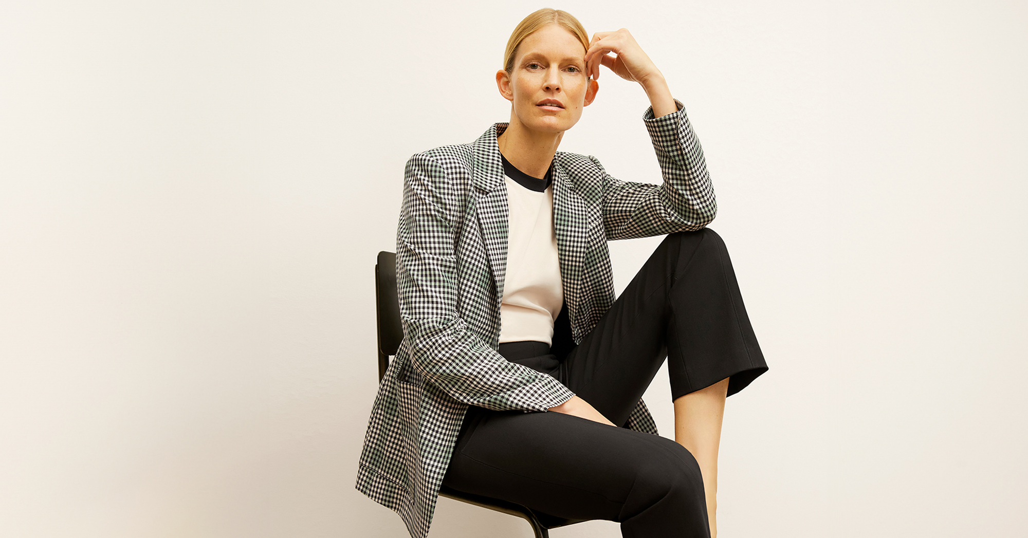 How to Dress Up a T-Shirt